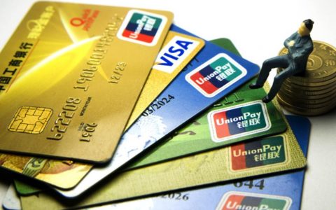 炒股指期货要反应很快吗(炒股指期货入金最低多少钱)